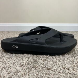 OOFOS OOriginal Flip Flop Recovery Sandals Black Men’s 8/Women’s 10